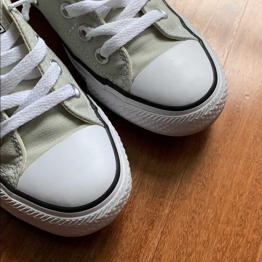 Converse - Picture 3 of 6